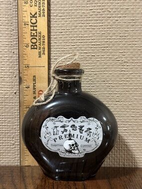 Premium Toadstool Clippings Glass Bottle - Black